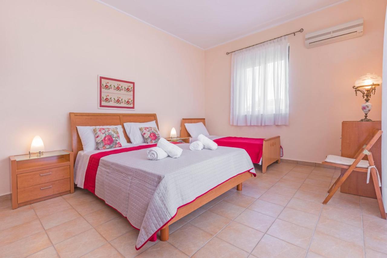 Lina'S Amazing House In Ialysos Villa Ixia  Exterior photo